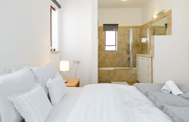 Amazing Duplex Penthouse with 2 Terraces by FeelHome - Photo 12