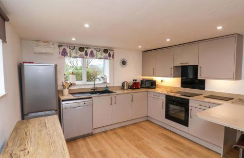 Orchard Cottage - Photo 12