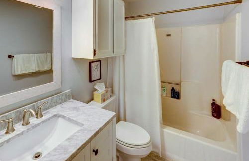 Cozy Sioux Falls Home - 7 Mi to Downtown! - Foto 15