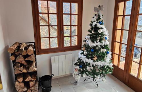 Gite boutx avec Jacuzzi 12 personnes 5 LITS DOUBLES ET 1 CANAPE LIT - Foto 20