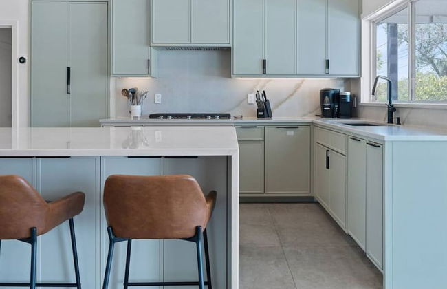 Luxurious Modern Retreat With Private Pool Patio - Foto 17