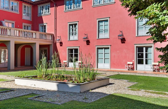 Garden & Wine Country Stay - Photo 30