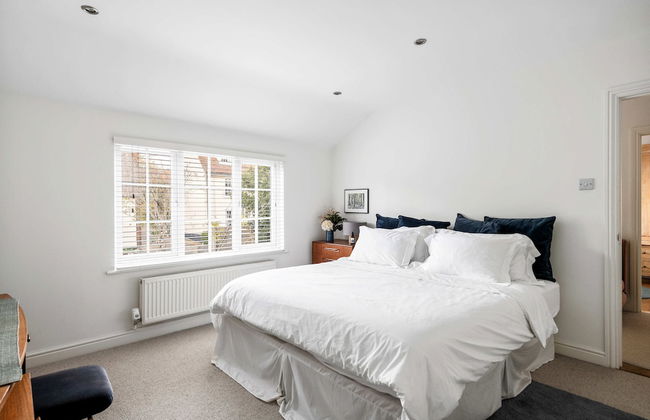 Pet Friendly With Enclosed Leafy Outdoor Space - Foto 4