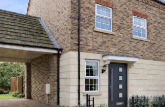 Spacious 3BR Home in Spalding | Parking for Vans - Foto 1