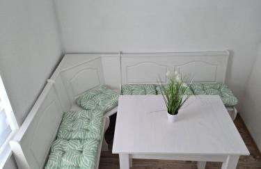 Mary Haus in Biebertal-Bieber, mit 2 Apartament und 4 Zimmer, 1 fur 2 und eine fur 6, In Nahe Gießen und Wetzlar mit WLAN, Parkplatz, 2 Badezimmer - Photo 22