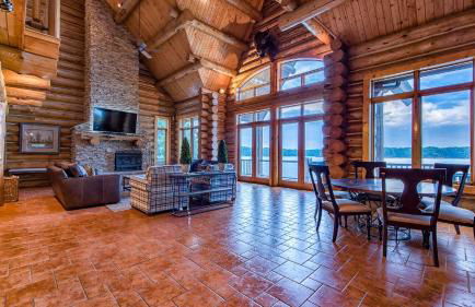 Azalea Retreat by Avantstay Sleeps 34 & Pool - Foto 50