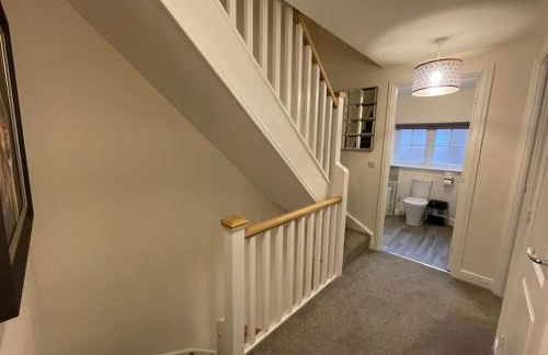 MODERN 4 BEDROOM HOUSE WITH GARDEN & PARKING - Foto 20