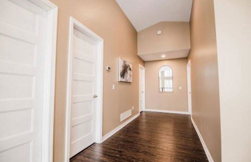 Modern Home of Style & Comfort! - Foto 17