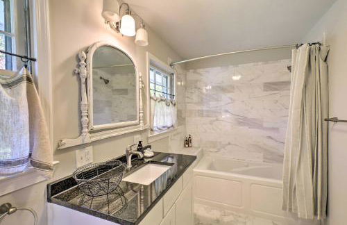 Mod Stable House on 10 Acres, Walk to Lake! - Foto 19