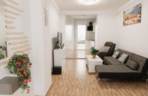 Casa de dos plantas ,Las niñas - Photo 21