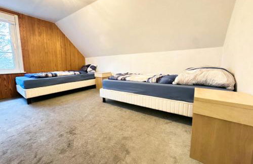 Groot Appartement - 10 Personen - 4 Slaapkamers - Perfect voor Teams & Monteurs - Friedeburg - Photo 13