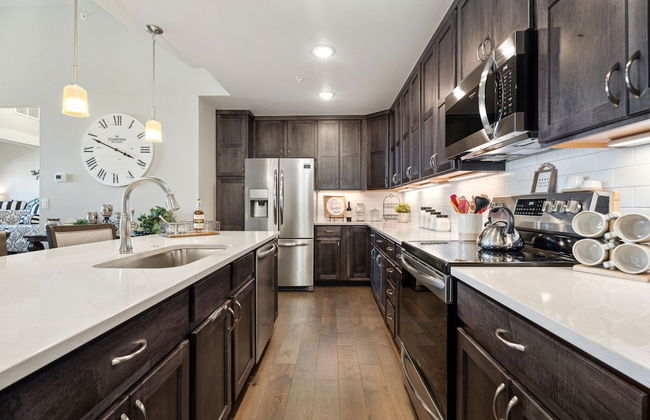 Serene Retreat With Hot Tub, Sauna, Pool & Gym - Foto 11