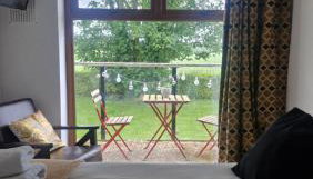 Rutland Point apartment Perfect for contractors plenty of parking - Foto 2