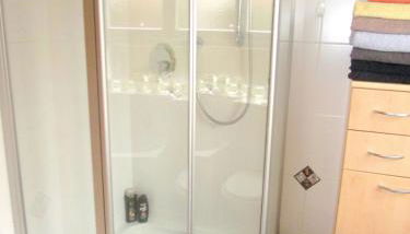 Moderne große Wohnung in herrlichem Naturgrundstück - Foto 5