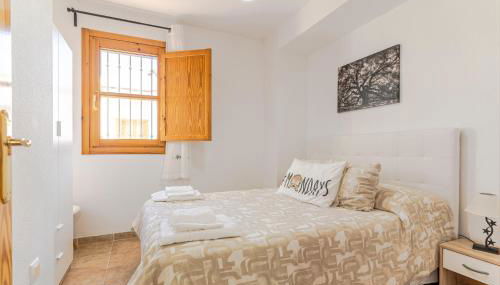 RentitSpain - Picena - Casa Picena Terraza y Senderismo en la Montaña - Photo 5