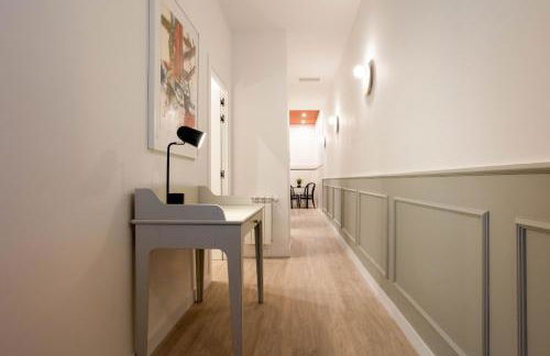 Puerta de America en Madrid - Photo 26