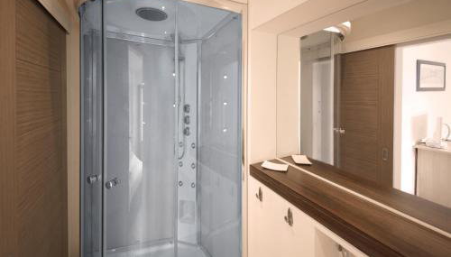 Orchard Road Studio Apartment - Foto 5, Shower