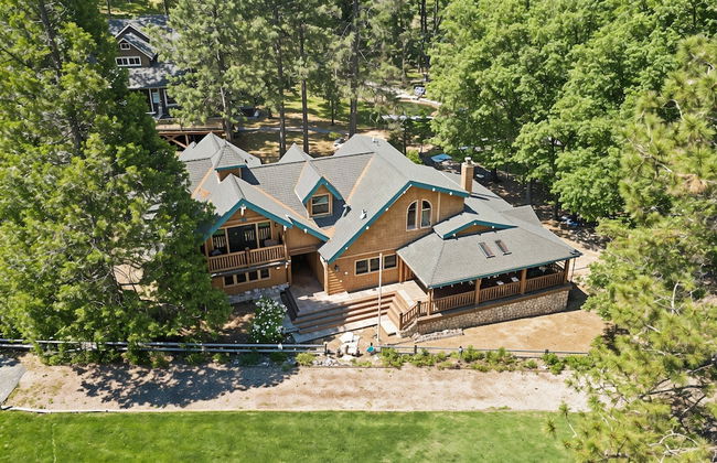 Marina Beach Lodge - Lakefront Home on Beach! by Yosemite Region Resorts - Foto 38