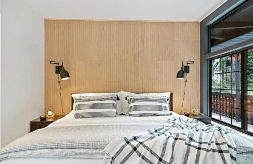 Relaxing Home Among The Redwoods - Dog-Friendly - Photo 13