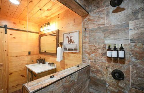 Unique Cabin Sauna Hot Tub FirePit Games - Foto 24