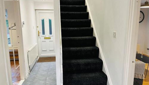 Family Home in Residential Neighbourhood - Foto 2