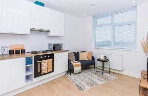 1 Bed Apartment in Aylesbury, by ARP HOMES, Town Centre, Perfect Location for Business & Long Stays - Foto 3