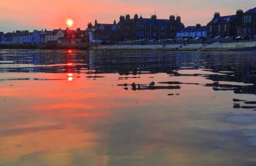 The Colours Riverside apartment with garden - Foto 16