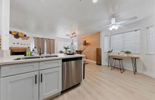 ZEN - A home away from home and in HEART of Las Vegas - Foto 11