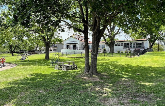 Luxurious Lakehouse With Indoor Pool-hot Tub-fire Pit - Foto 39