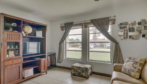 Canal-Front Retreat w/ Heated Pool & Hot Tub! - Foto 4