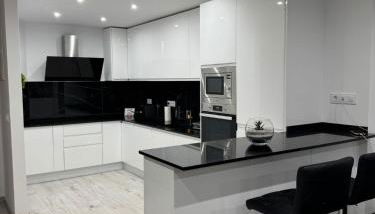 Apartamento de lujo N&C con terraza - Playa Arenal Bol - Photo 3