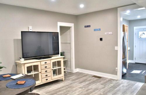 Updated Lakewood Retreat! - Foto 10