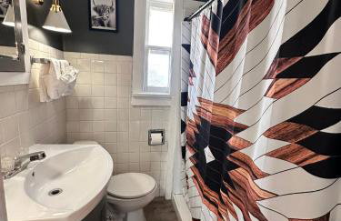 1 Bed1 Bath Condo wKitchenLR-Sleeps up to 4PP - Foto 30