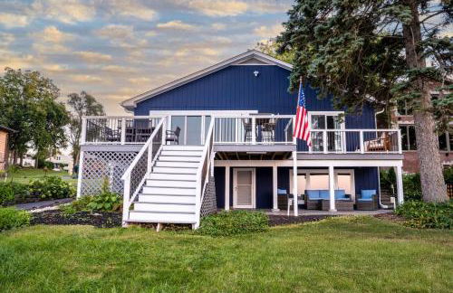 The Blue Sapphire 3BR 3BA Luxury Lakefront Home on Mineola Bay Stunning Views on Chain O Lakes - Photo 17