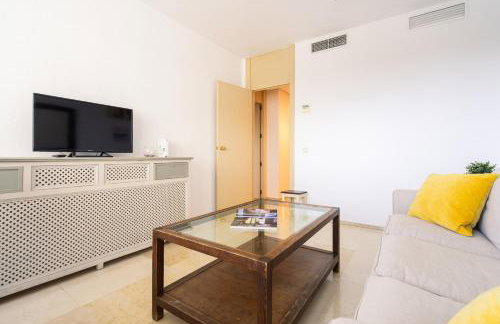 Vistas a Plaza de España y Parking Gratuito - Foto 7