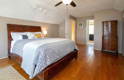 Lakefront House with Boat Dock, BBQ in Peaceful Flint - Foto 22