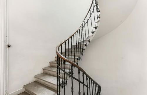 Les Bellevue Cité "3 Apartments, 1 with Garden & Private Parking, Aircon, WiFi, Free Public Car Park, 1 km from Cité" - Foto 60