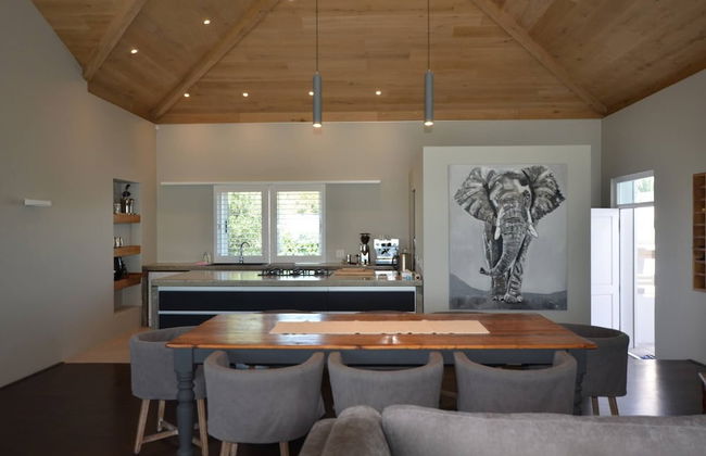 Beach Tower House Luxury Beachfront Villa - Photo 13