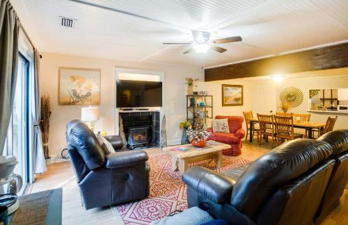 St Simons Island Condo with Deck and Outdoor Shower - Foto 3