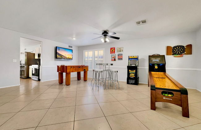 La Pryor Gilbert - Photo 35