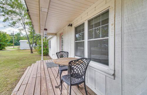 Rural Spiro Getaway with Private Deck! - Foto 20