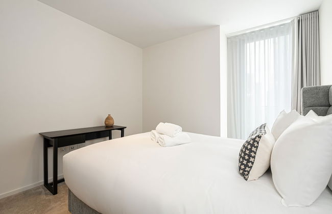 Deluxe Riverside Apartment With City Views - Foto 18