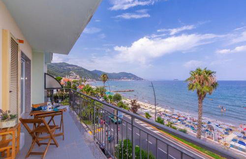 Laigueglia Beach - Happy Rentals - Foto 6