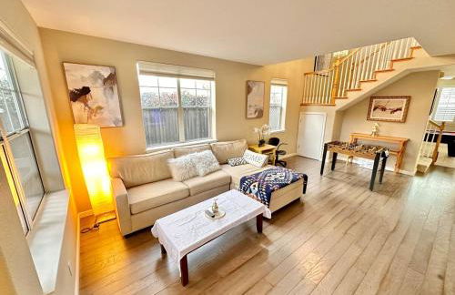 Stunning Oasis Retreat Pool Hot Tub SF Bay - Photo 16