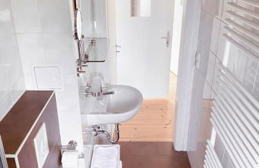 Ruhig, modern & Nähe Altstadt! - Foto 13