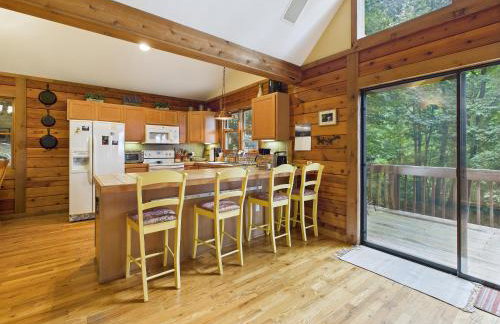 Top of the Line Asheville Mountain Cabin - Foto 15