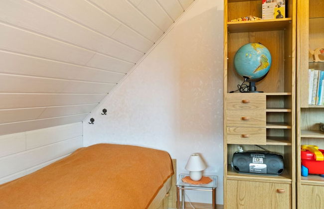 Garden View Apartment in Erzgebirge near Forest - Foto 4