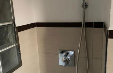 Moms Lakehouse - Foto 16