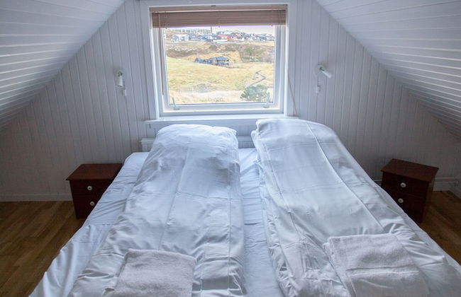 Red Robin - Vacation homes next to Svartifossur waterfall - Photo 19