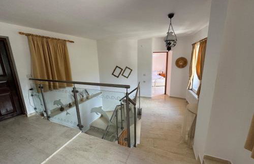 Stone Heaven Villa -Poolside BBQ & Fresh Herbs - Photo 18